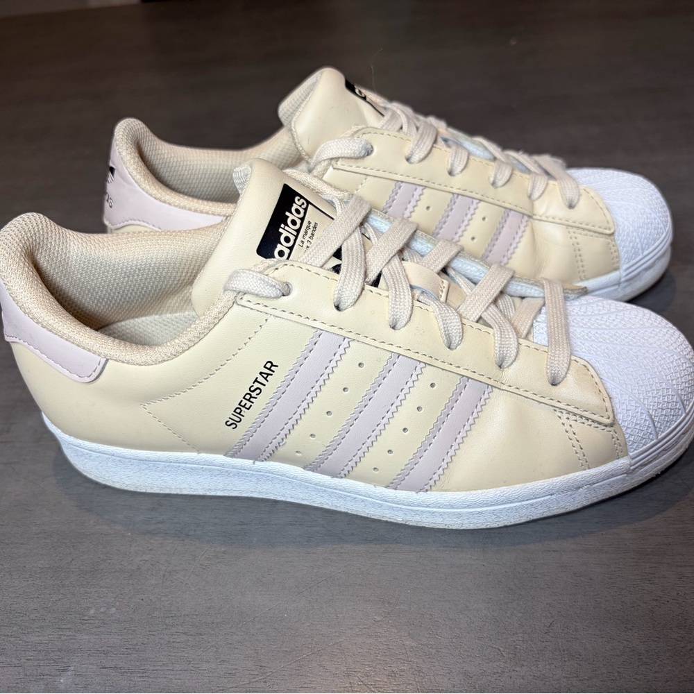 Adidas Originals Women's Sand Strata Wonder Taupe Superstar Shoes 6.5